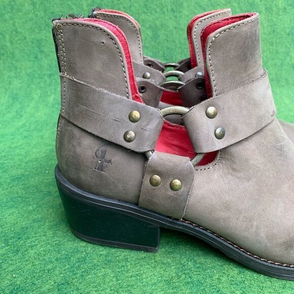 Ferrini 9 Gray Silver Crush Round Toe Ankle Boots Booties - Picture 3 of 10